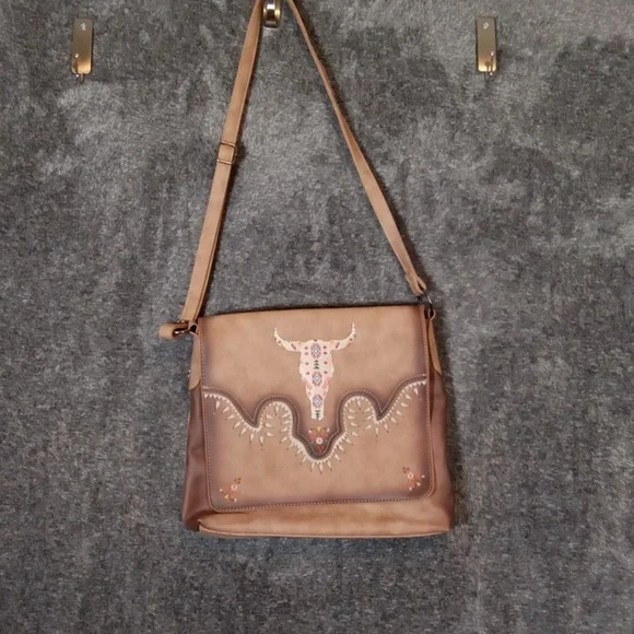 Catchfly Studio Embroidered Crossbody Bag Western Boho Adjustable Straps - Picture 2 of 5